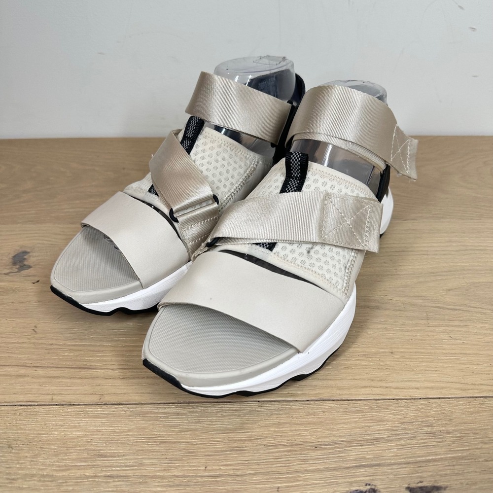 Sorel Kinetic Impact Sandal Women Size 9.5 Sea Salt Leather Mesh Strappy